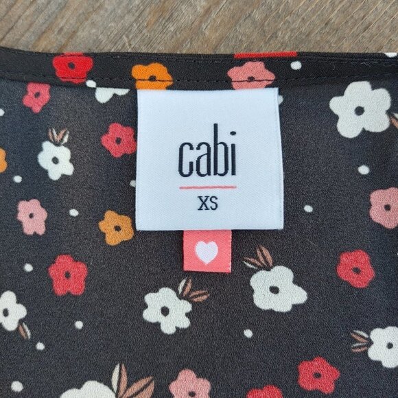 Lovely CABI Floral Blouse Women's XL Deep V neck Striped Cuffs - Picture 3 of 8